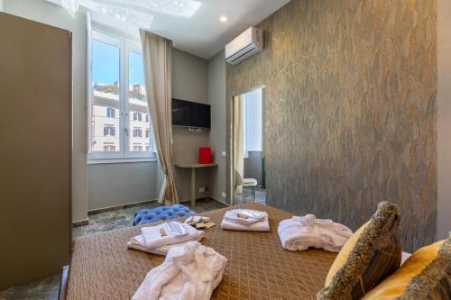 Piazza di Spagna 51 Luxury guest house - Tap to explore photos