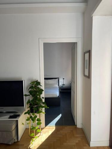 Fleming hill apartments - Free Private Parking & Garden - Tap to explore photos
