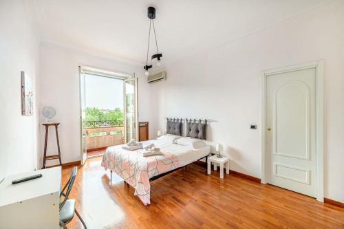 Viale Mazzini Big Apartment - Tap to explore photos