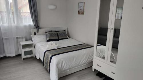Chambre privée pour 4 personnes en banlieue parisienne à Bondy