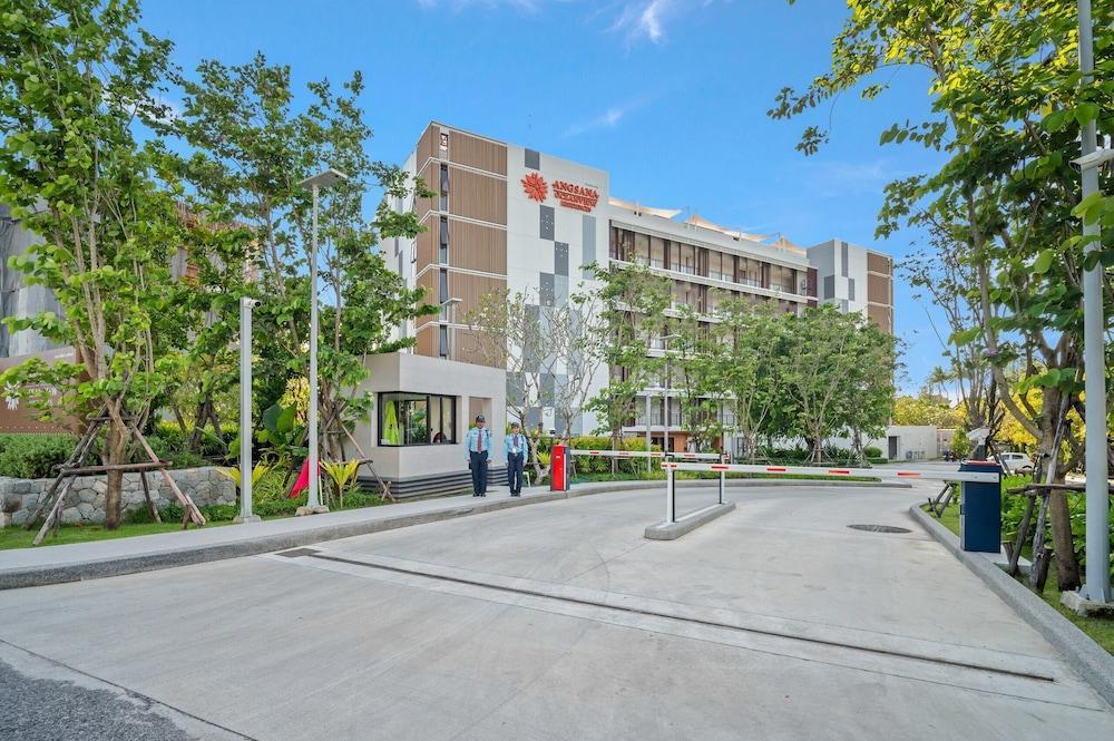 Angsana Oceanview Residences by Banyan Living