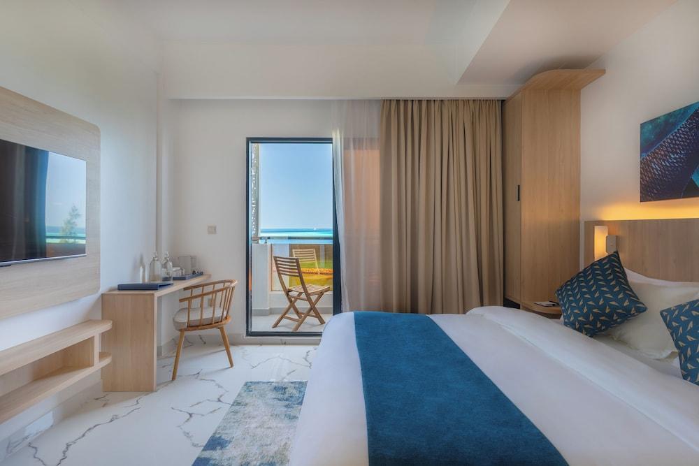 Arrival Beach & Spa at Gulhi Room Type - Super Deluxe Seaview room with Balcony Arrival Beach & Spa at Gulhi Room Type - Super Deluxe Seaview room with Balcony