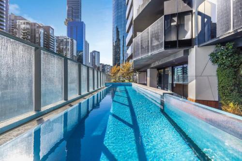 Prime Southbank Location 2 Bdm, Pool, Gym