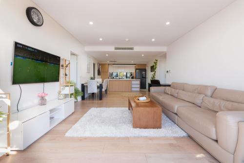 Rouse Hills TownCentre luxury accommodation - Tap to explore photos