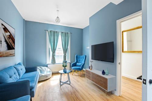 Notting Hill London 3 bedroom - Tap to explore photos