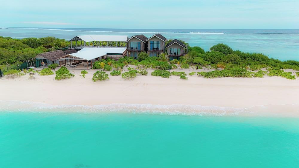 Araaik Beach Village - Tap to explore photos