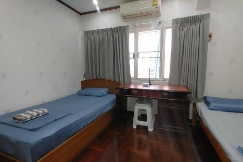 繁华与幽静的联排别墅 近帕蓝9,拉猜达地铁站,订5晚免费接机一趟