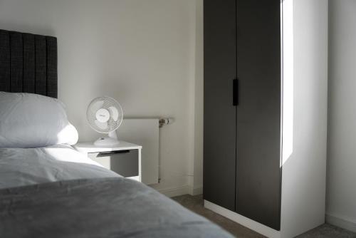 Luxora - luxury 2 bedroom property - Tap to explore photos