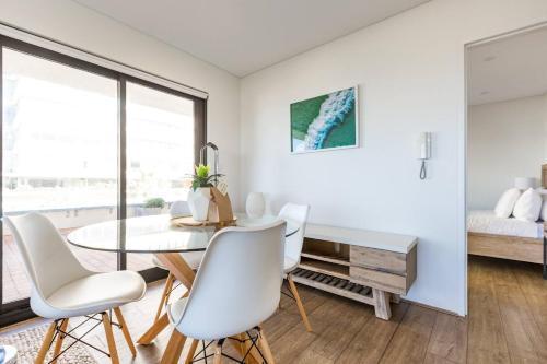 Bondi Beachfront Lifestyle - Ocean Views and Parking - Tap to explore photos
