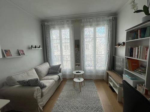 Your Parisian Home 10 min walk from Eiffel Tower - Tap to explore photos