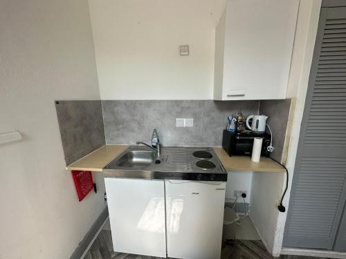 Comfy 1Bed Pod of Kings Cross - Tap to explore photos