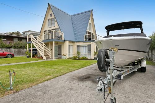 Rye Beach Chalet - Downstairs Only Room Type - Vacation Home