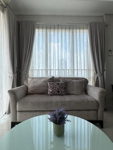Thamrin Executive Residence 3BR - Tap to explore photos