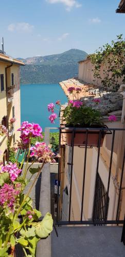 Loft 51 Castel Gandolfo - Tap to explore photos