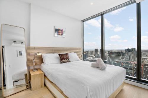 Sky High CBD Living with Resort style Amenities - Tap to explore photos