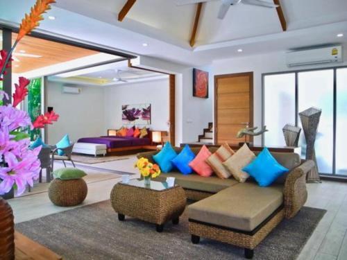 Rawai Beach Private Pool Villa -3 Bedrooms - Tap to explore photos