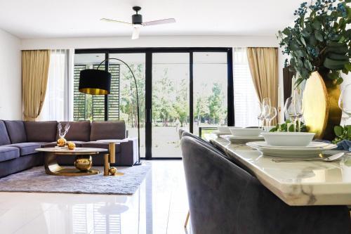 Cassia 3BR with Terrace Sea view apt by NLA - Tap to explore photos
