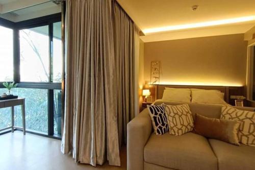 Luxury condo right next to BTS Thonglor! - Tap to explore photos
