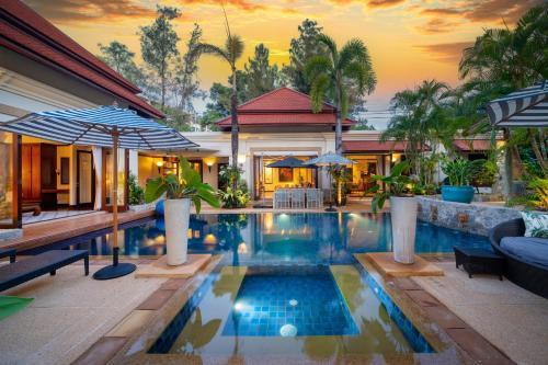 Saitaan Villa Dennapa Bang Tao Beach
