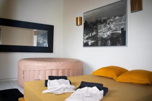 Appartement moderne à Bagnolet, 60 m² avec Jacuzzi - Tap to explore photos