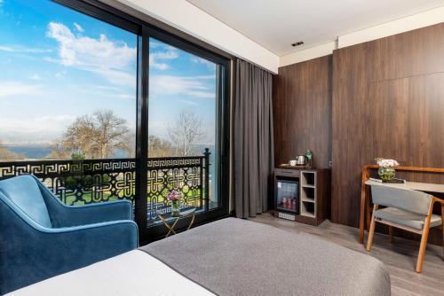 Ezkar Bathonea Art İstanbul Room Type - Family Room with Lake View Ezkar Bathonea Art İstanbul Room Type - Family Room with Lake View
