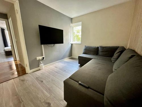 Cosy 2 bedroom Flat in Manor House - Tap to explore photos