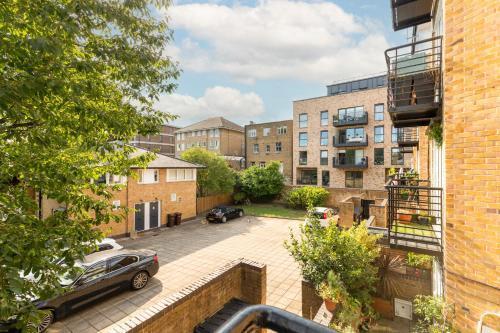 Cosy 2 bedroom Flat in Manor House