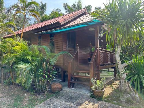Thip Siam Village Room Type - Bungalow with Garden View