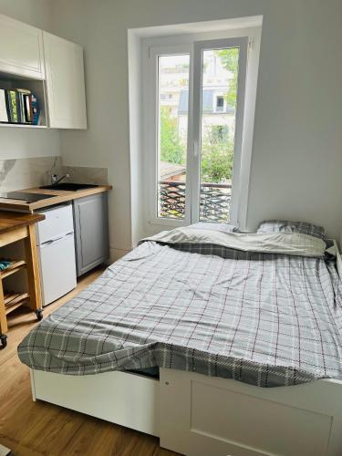 Cozy Studio 10min from La Défense Arena - Tap to explore photos