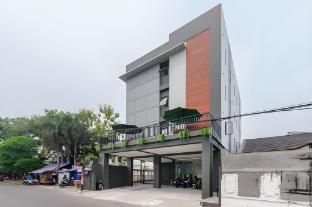 Urbanview Greenville Jakarta