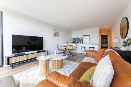 High-Rise Platinum Tower Residence