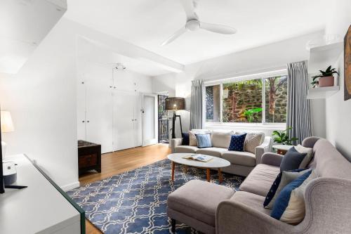 Kirribilli Dreaming - An Iconic Sydney Escape - Tap to explore photos