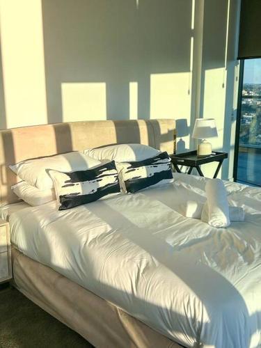 Loft Penthouse Sydney - Tap to explore photos