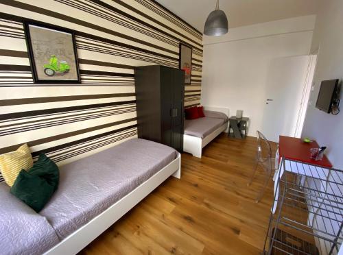 Torre Maura Apartment - Tap to explore photos