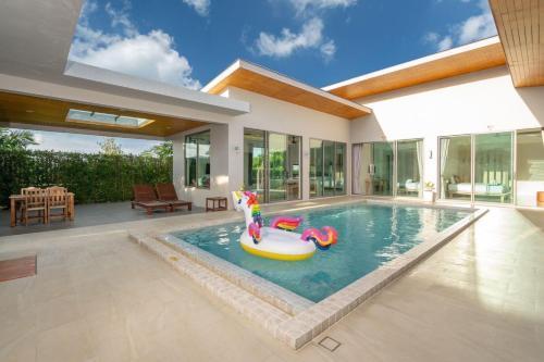 Andaman Seaview Luxury Pool Villa Phuket