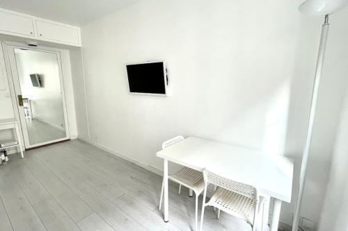 Le LONGCHAMP Paris 16 ème, New and perfectly located apartment - Tap to explore photos