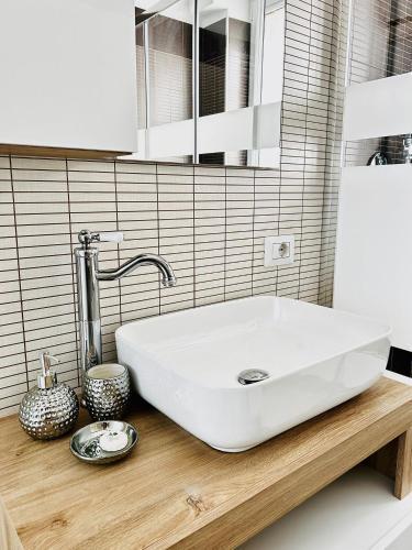 New Comfortable Apartment Room Type - Two-Bedroom Apartment New Comfortable Apartment Room Type - Two-Bedroom Apartment