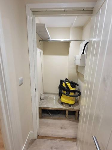 Modern, 10 minutes to London Bridge, Free parking - Tap to explore photos