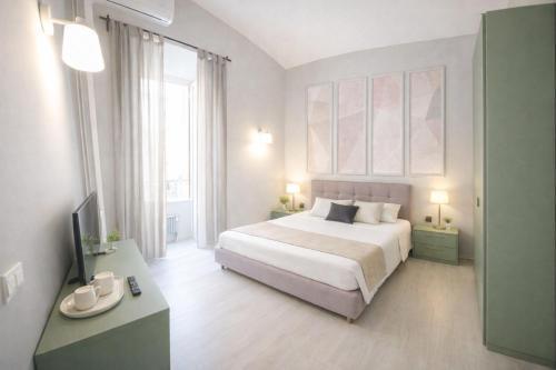 San Giovanni Elegant Apartment - Casa Dolce Casa - Tap to explore photos