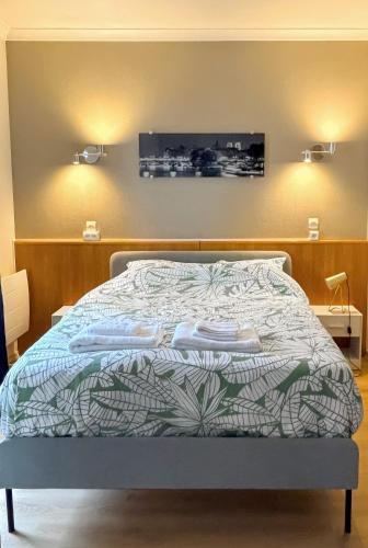 Appartement 2P Balcon proche La Defense Arena Parking Gratuit - Tap to explore photos