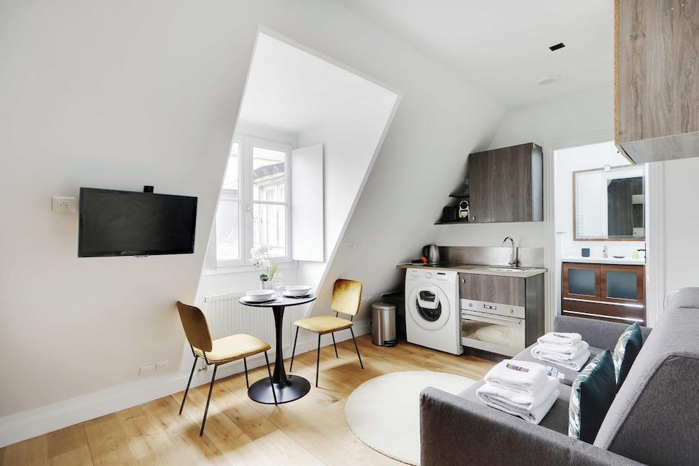 Magnificent Studio - 2P - Arc de Triomphe Room Type - Apartment
