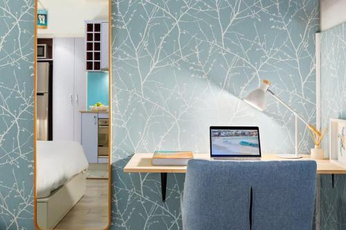 Beach Front Ocean Breeze Studio With Aircon - Tap to explore photos