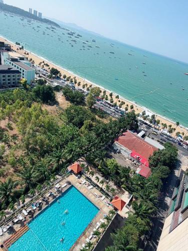View Talay 6 Pattaya Beach by Anatolia Condo Suite