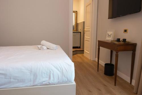 Tiburtina 86 Luxury Suites Room Type - Deluxe Double Room