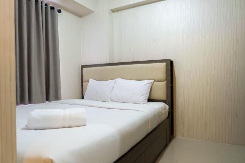 Clean 2BR Bassura City Apartment By Travelio