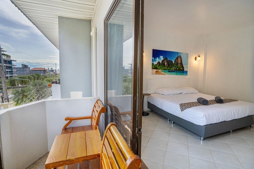 The BRC Ao-nang HOTEL Room Type - Deluxe Room, City View
