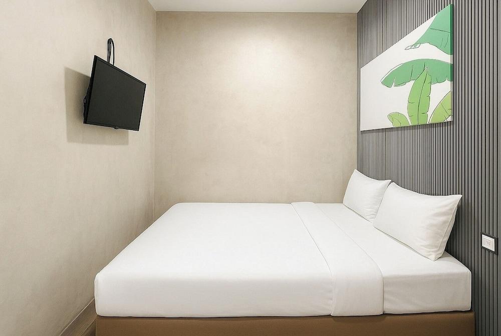 Anders Arjuna Selatan Room Type - Standard Double Room, 1 Queen Bed