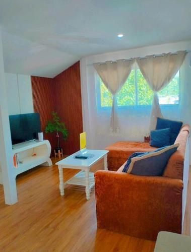 Tropical Oasis Aoyon Beach House - Tap to explore photos