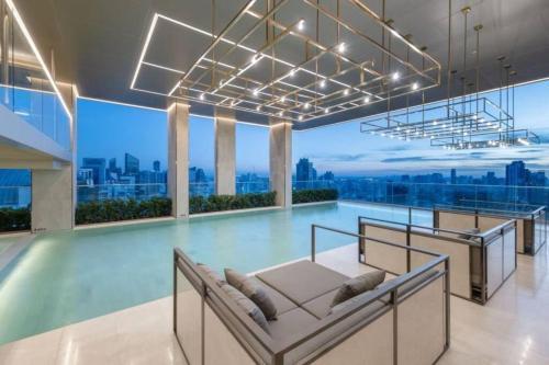 Pet Friendly Modern Nest Asoke - Tap to explore photos
