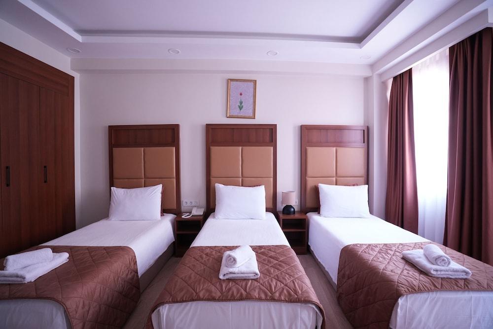 Keeper Room Type - Standard Triple Room